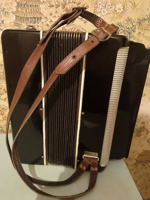 Продам Баян Беларусь