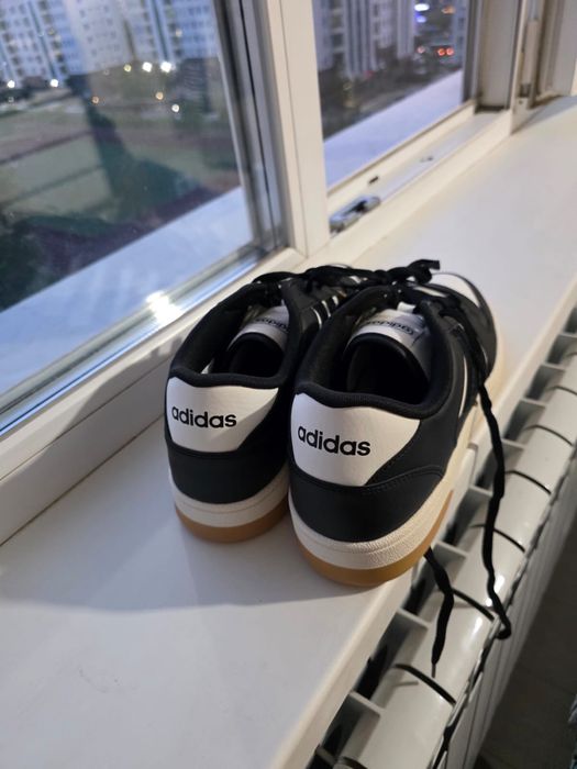 Кроссовки Adidas Адидас