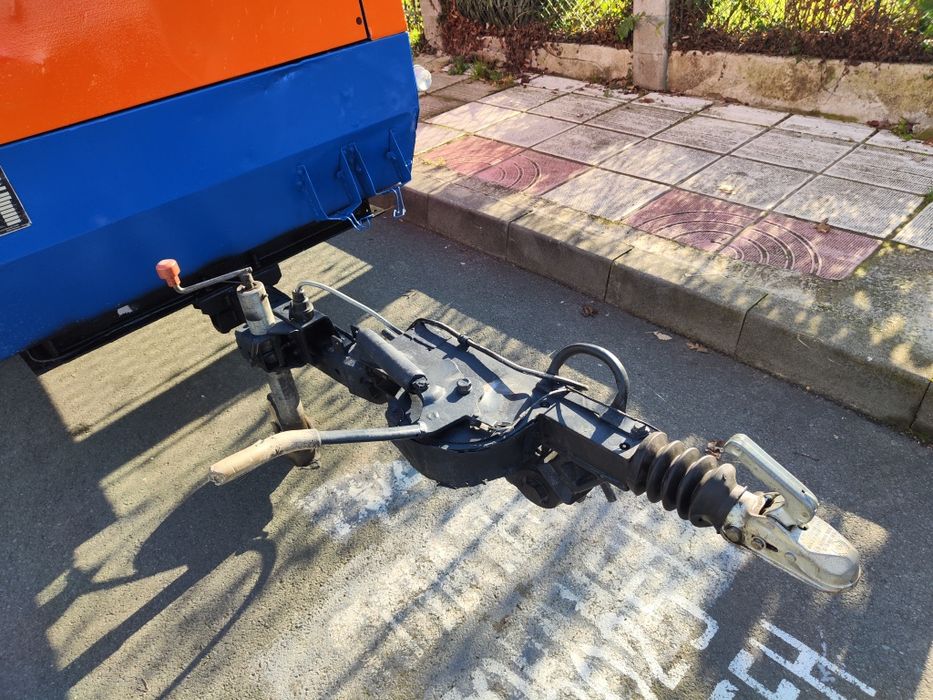 Продава Мобилен винтов дизелов компресор 9.5m³, 12bar.