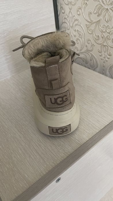 Продам ботинки, угги