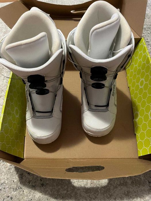 Ghete snowboard Raven Pearl ATOP,nr 37,Alb