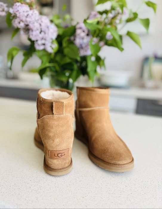Cizme UGG originale, masura 38