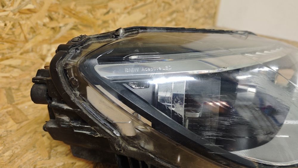 Десен фар за БМВ 6 BMW 6 F12 F 13  Adaptive LED