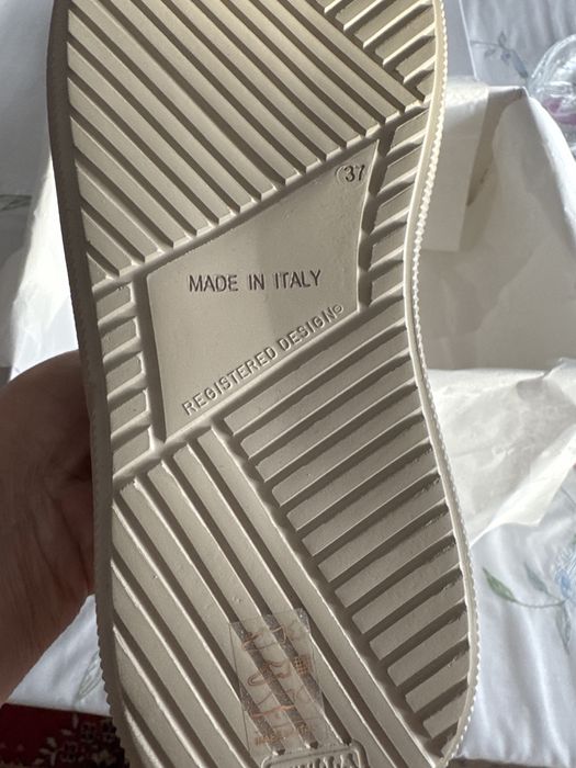 Новые  кеды италия 37р