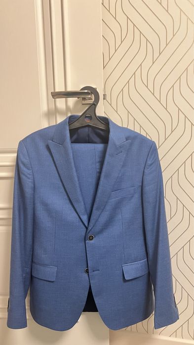 Мужской костюм 46 размер