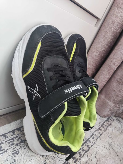 Кроссовки kinetix