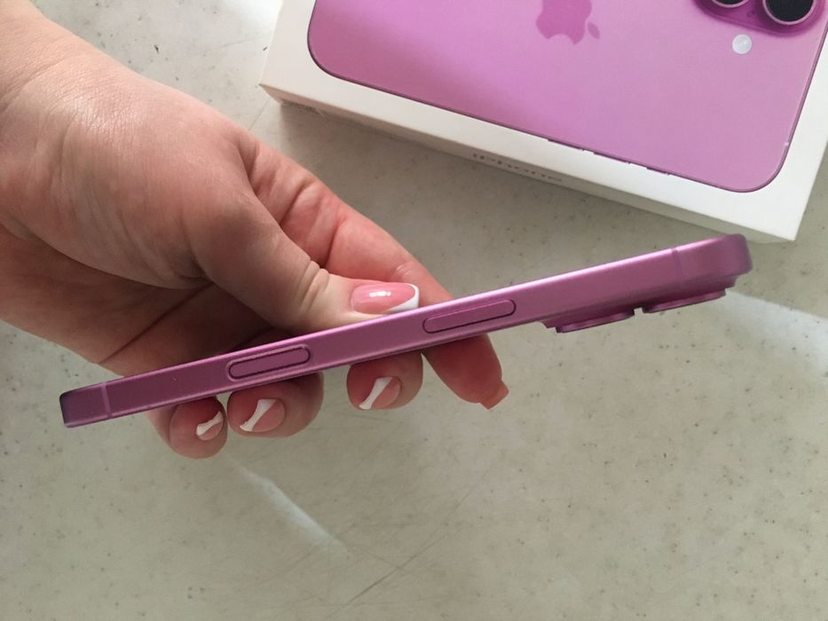 Продам Iphone 16