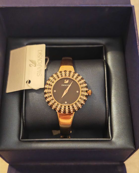 Дамски часовник Swarovski Crystal Rose 5 АТМ - произведен в Швейцария