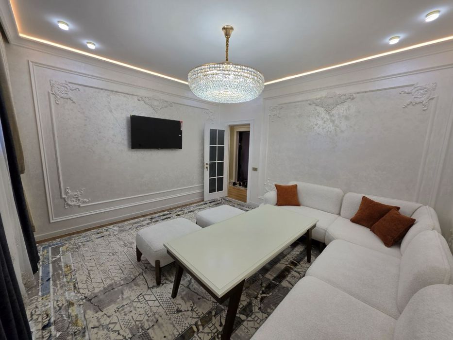 Продается 3 ком. Квартира площадью 90 кв.м. По ул. Октябрьская