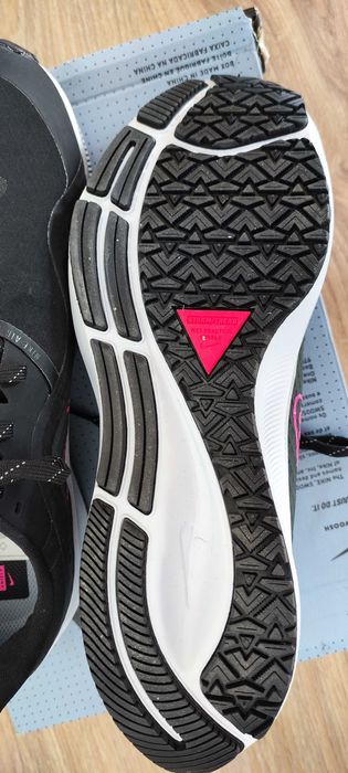 Nike shield air zoom 42.5 - 43