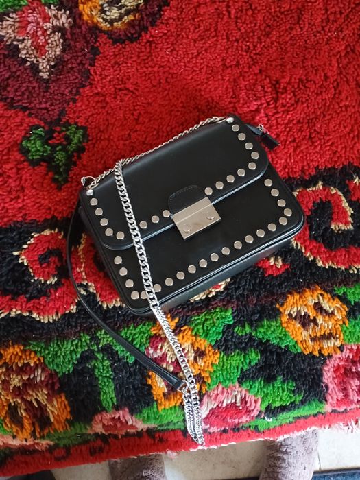 Дамска раница  и чанти