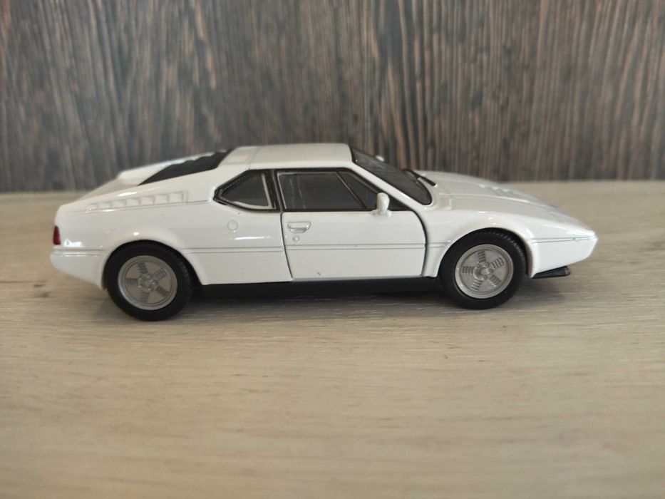 Метална количка BMW M1 !!!
