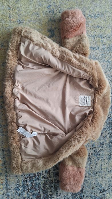 ZARA geaca fetite marime 116 stare foarte buna