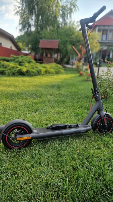 Vand Trotineta Electrica Xiaomi Electric Scooter 4 Pro