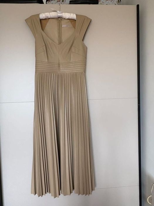 GUESS – pleated midi dress