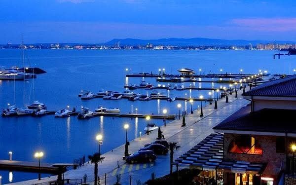 Дава се под наем Двустаен апартамент в Свети Влас - 120 кв.м за 344.25 € - Снимка #12