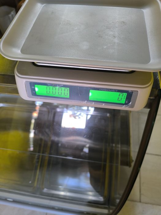 Продам весы в отличном состояний