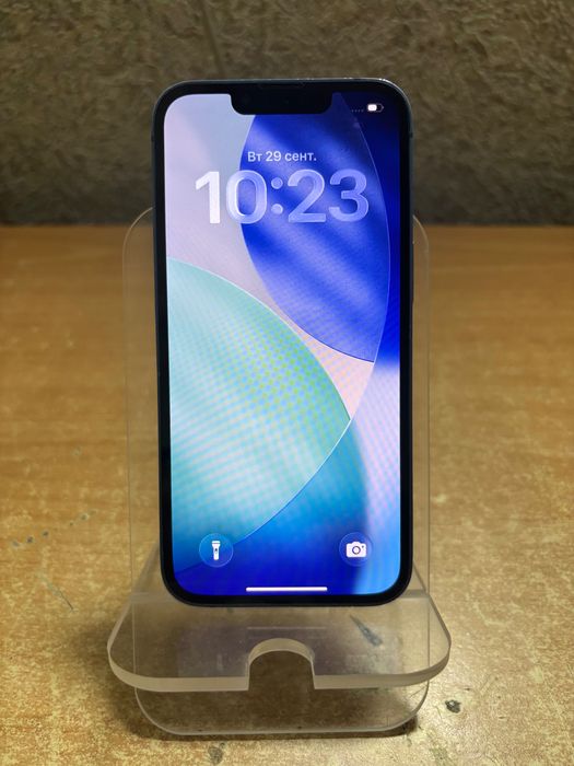 Продам айфон 13 IPhone 13