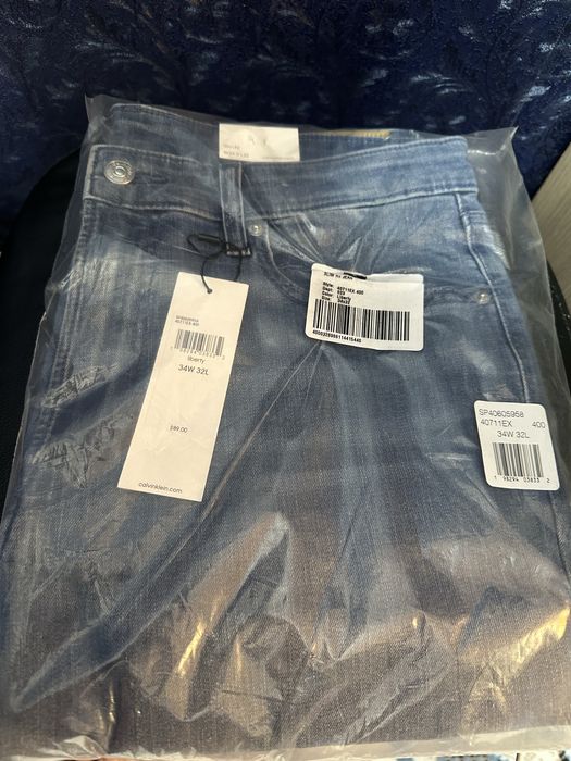 Джинсы Calvin Klein slim fit. Р-34/32.