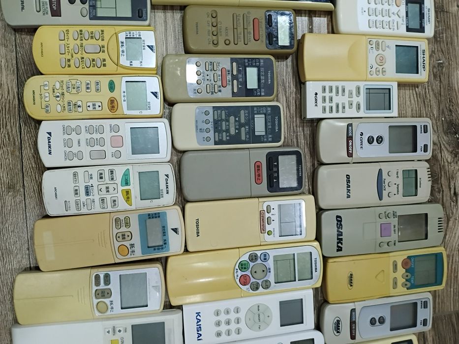 Дистанционно за климатик Air conditioning remote genuine