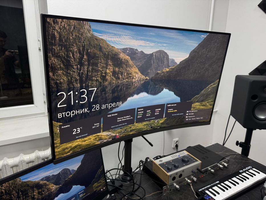 Монитор Samsung 32”