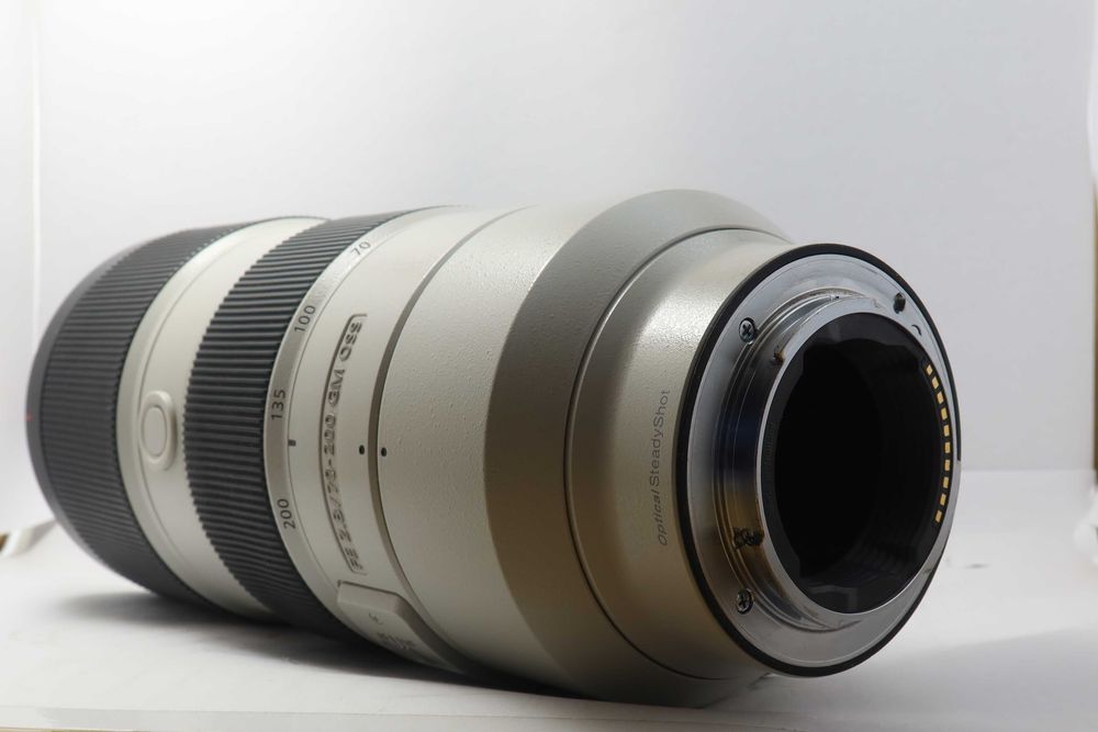 Sony FE 70-200mm f/2.8 GM OSS (Gen 1) – Stare Excelentă / Impecabil