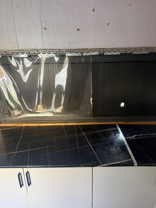 Готовый оборудованный фудтрак с мебелью