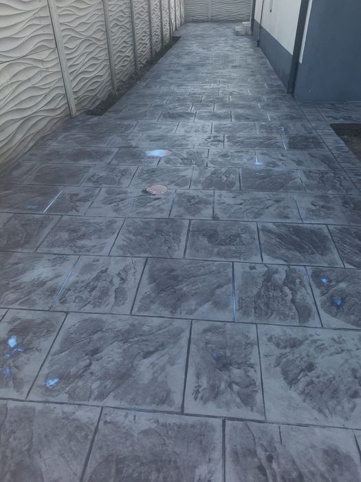 Decorațiuni construcții pavaj beton amprentat elicopterizat  pavele