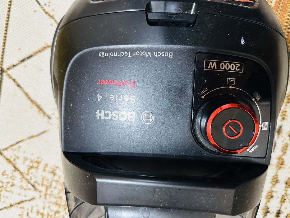 Контейнерный Пылесос Bosch