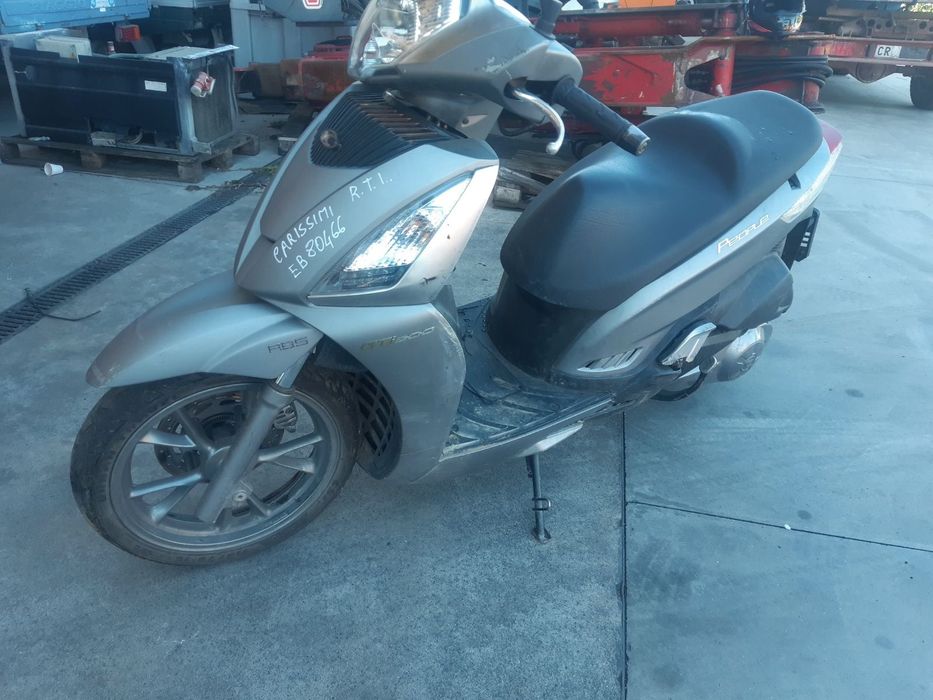 Скутер  Кимко пипъл 150,200,300(Kymco people 125,250) на части