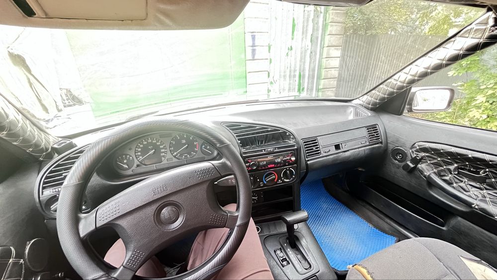 Продаю BMW е36 в хорошем состояние