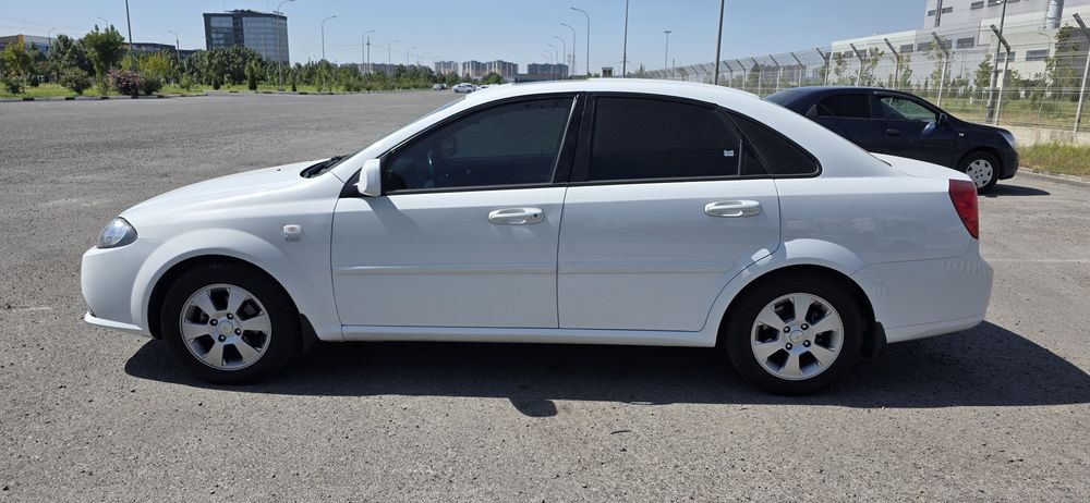 Продается Lacetti Gentra 2020 года. В отличном состоянии.