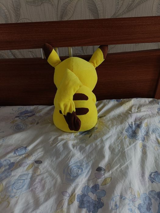 Игрушка пикачу  !