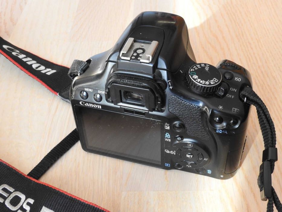 Фотоапарат Canon EOS 450D