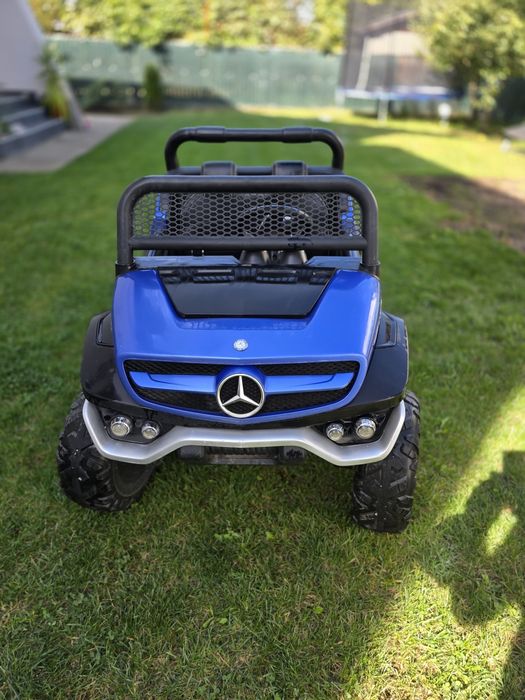Mare Mercedes UNIMOG 4X4 pentru copii - baterie nouă