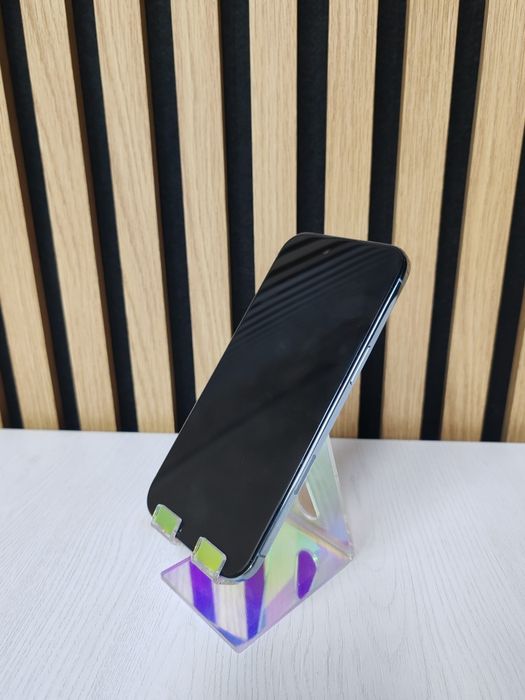 iPhone Air MEM 256 RAM 12 GB 100 BAT Amanet ActivExigent Cod:93434