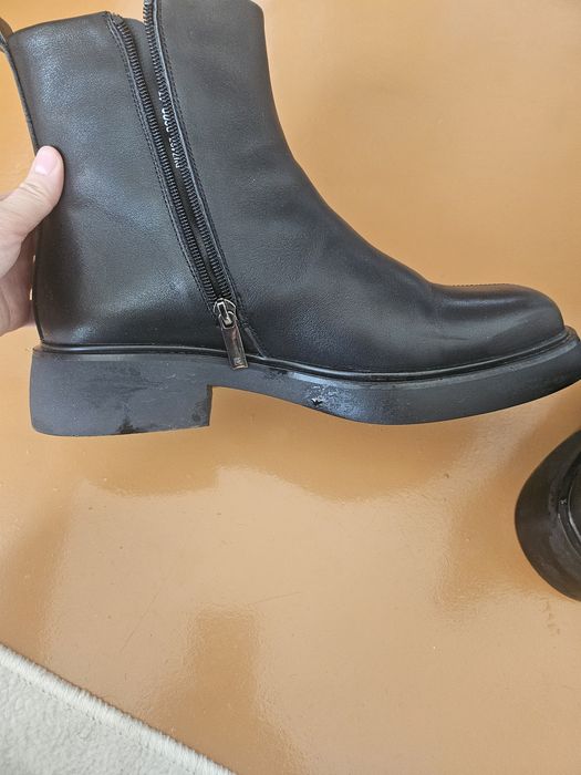 Продам зимнюю обувь
