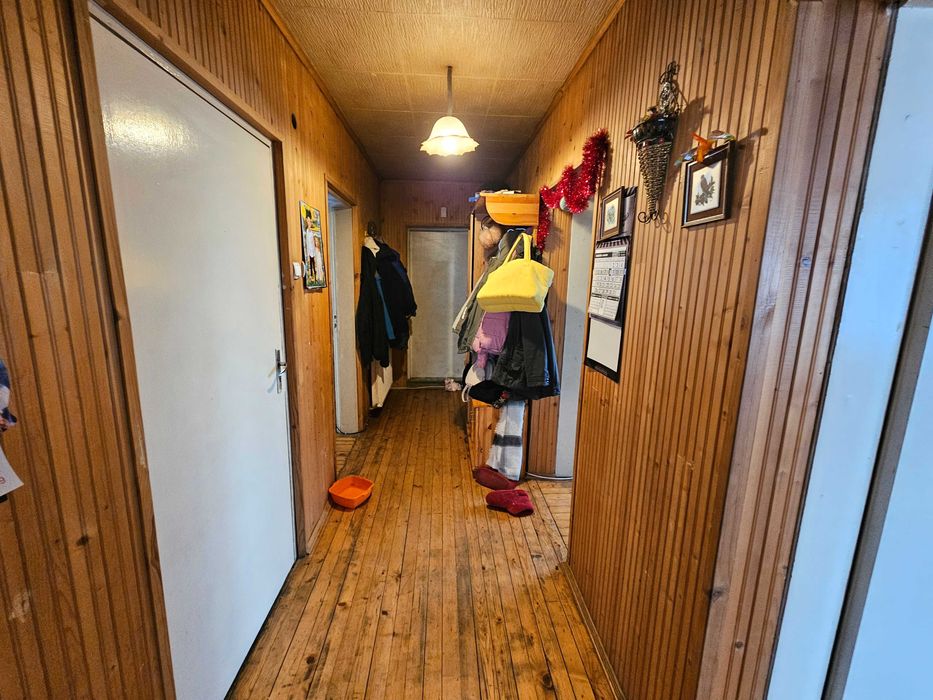 Етаж от къща град Дебелец