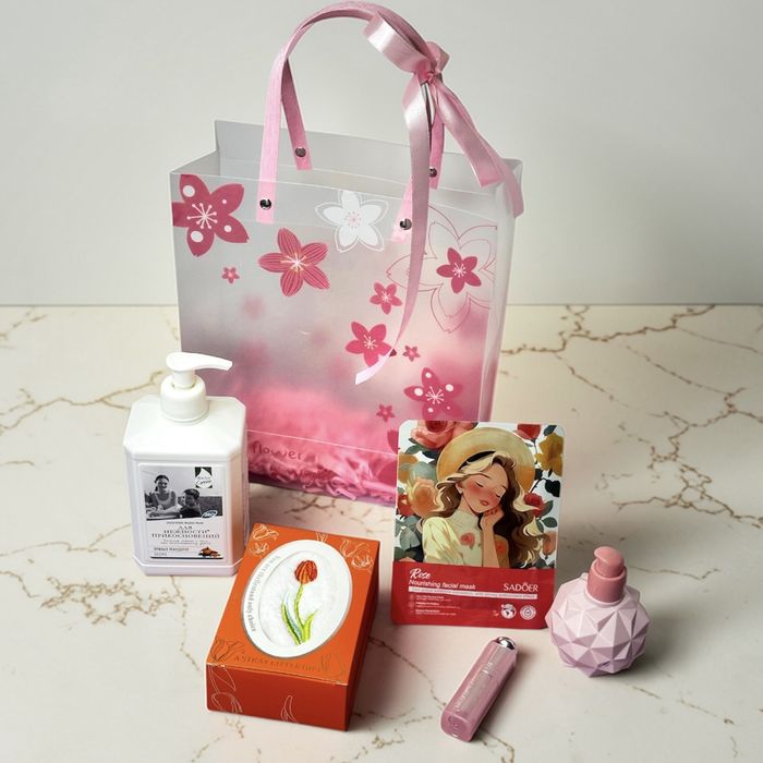 Подарочный бокс на 8 марта