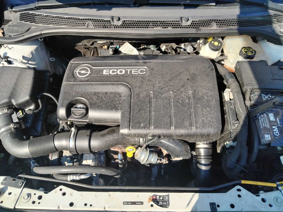 Opel Astra J 1.7cdti 110 к.с. на части