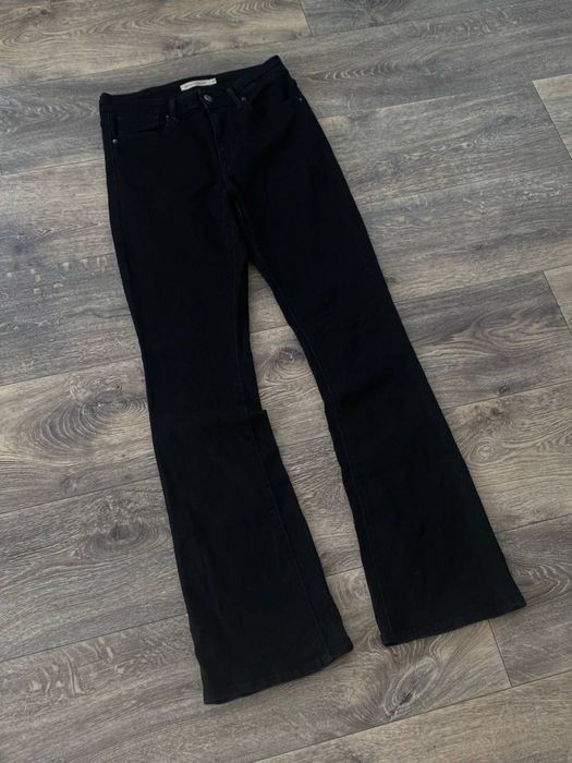 Levi’s 725 high-rise bootcut vintage jeans