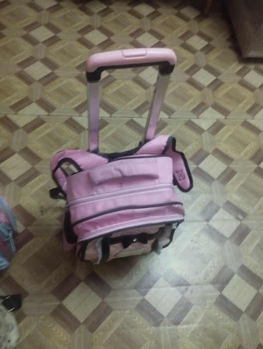 Рюкзаки целые, нужно только постирать