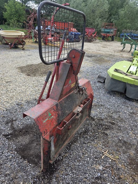 Troliu forestier in tiranti la tractor TAJFUN 5t 70 m cablu