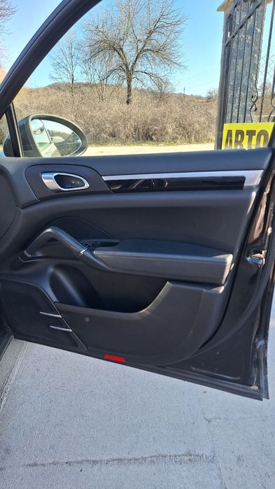 Porsche Cayenne 3.6 B, 306 к.с. , 2012 г,автомат на части