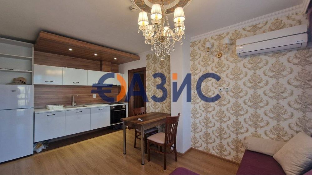 Продава се Двустаен апартамент в к.к. Слънчев бряг - 51 кв.м за 1030 €/кв.м - Снимка #2