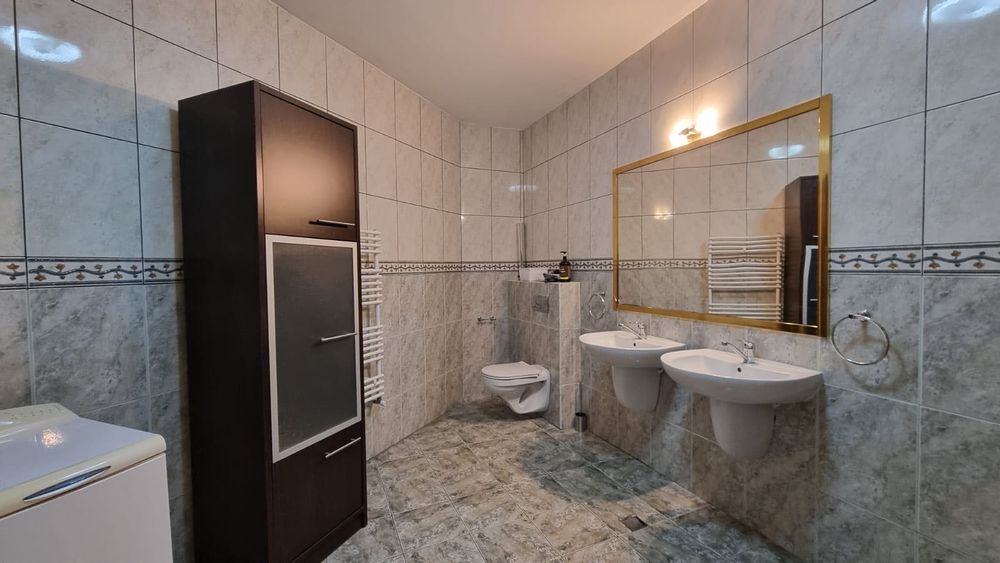 Închiriez apartament cu 3 camere, complet renovat, Complex Butterfly 1