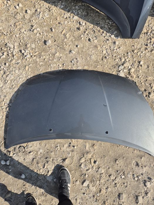 Предни капаци за Тойота Корола Версо 2004- 2008г