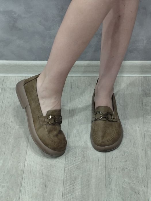 Продам абсолютно новые лоферы