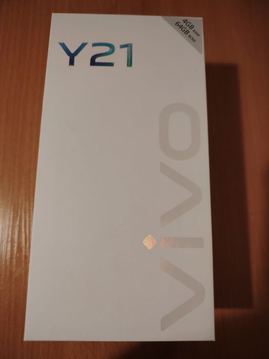 Продам смартфон Vivo Y21