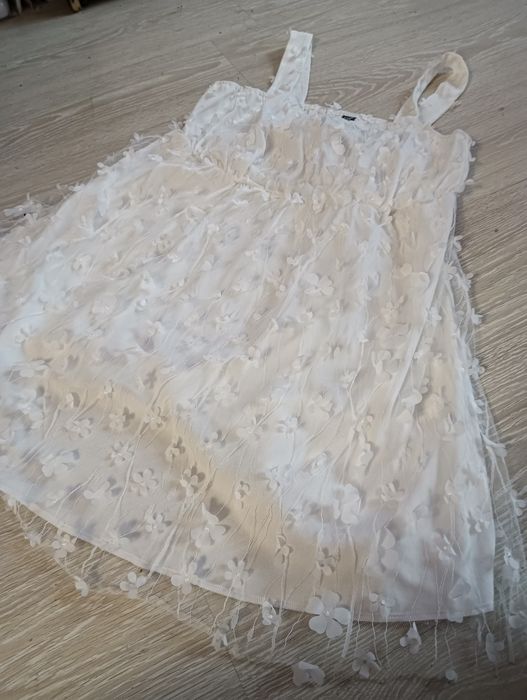 Нова бяла рокля L/XL